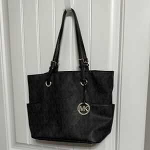 Michael Kors Tote like Louis Vuitton Totally